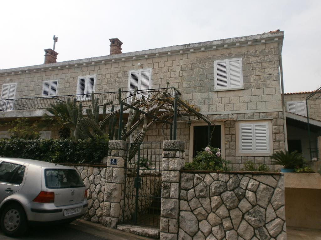 Guesthouse Nada Дубровник Екстериор снимка